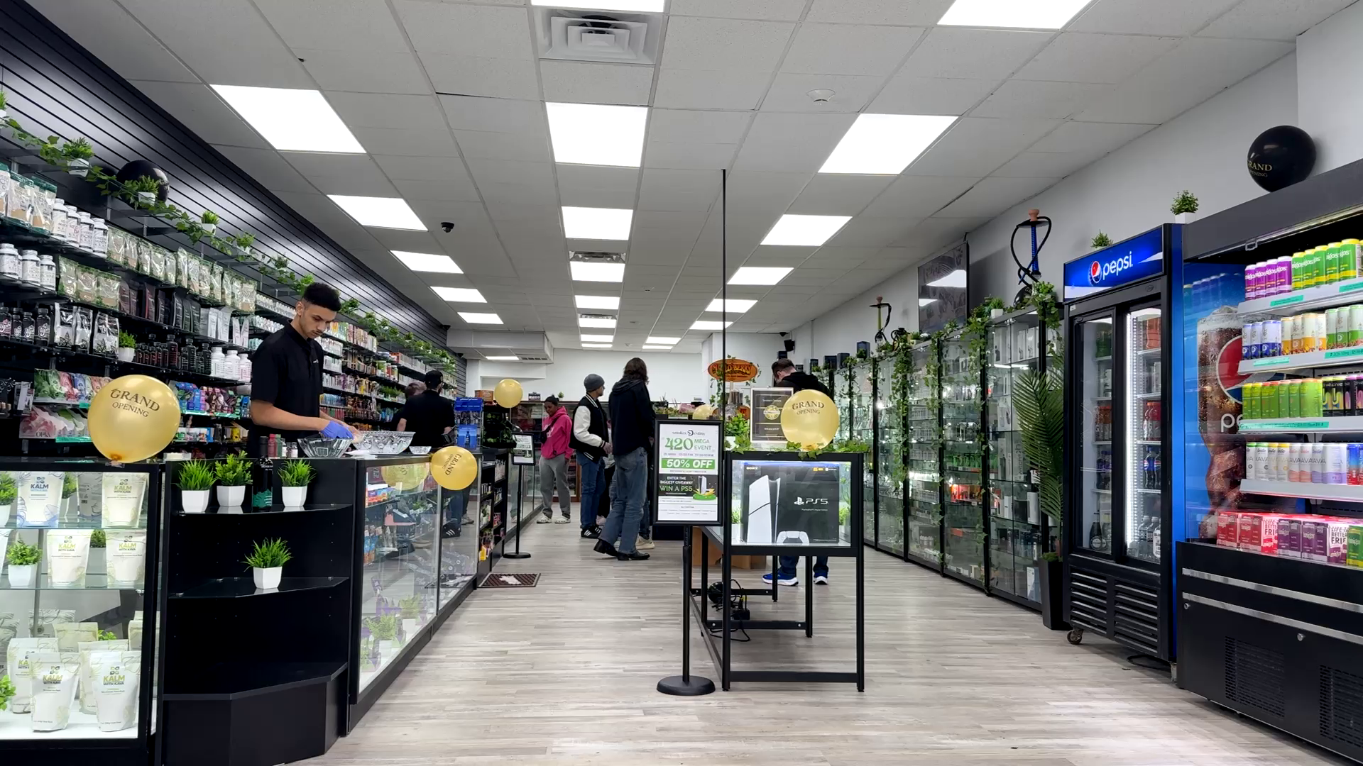 Smokers Destiny Staff Customer